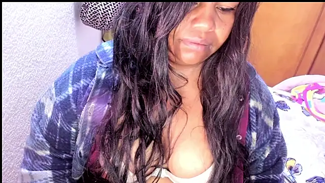 ebonycamelia online show from February 18, 2026, 8:55 am