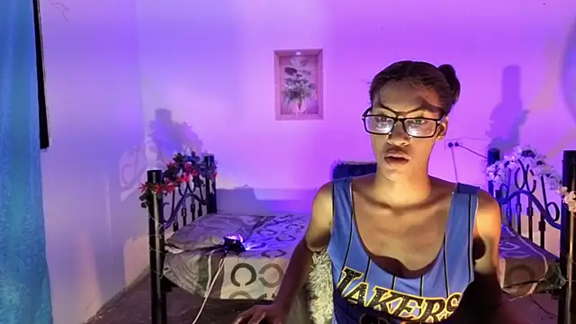 ginebra-n18 online show from November 30, 2025, 3:29 am