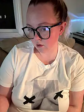 Snapshot of Kennaknox chatting on January 13, 2026, 2:37 am Kennaknox online show from January 13, 2026, 2:37 am