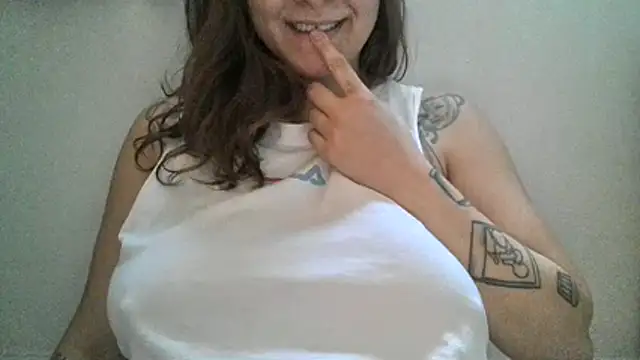 xxxluana online show from April 9, 2026, 6:14 pm