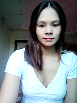 quynhquynh  online show from November 30, 2025, 8:26 am