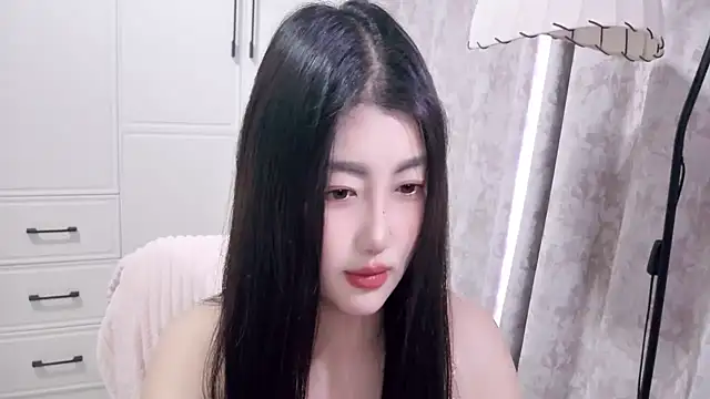 XIAOFENG-2025 online show from July 18, 2026, 8:45 am