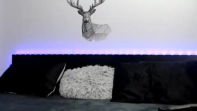 sweetl30 online show from February 6, 2026, 6:20 am