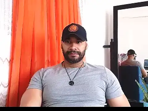 Snapshot of musclehetero chatting on May 24, 2026, 1:22 pm musclehetero online show from May 24, 2026, 1:22 pm