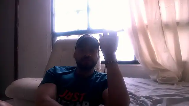 musclehetero online show from November 23, 2025, 3:22 pm