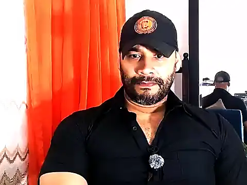 Snapshot of musclehetero chatting on May 21, 2026, 1:36 am musclehetero online show from May 21, 2026, 1:36 am