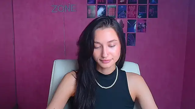 Snapshot of Stella_XO chatting on July 4, 2026, 5:47 am Stella XO online show from July 4, 2026, 5:47 am