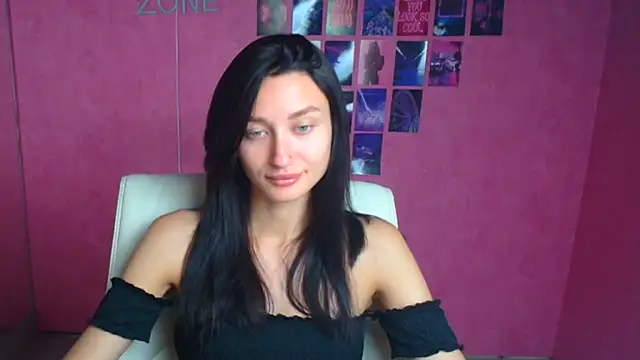 Snapshot of Stella_XO chatting on August 3, 2026, 5:48 am Stella XO online show from August 3, 2026, 5:48 am