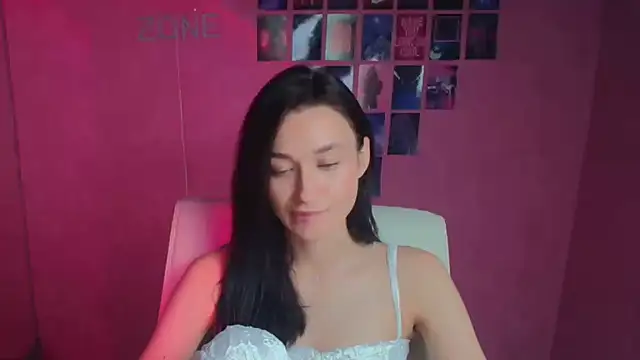 Snapshot of Stella_XO chatting on June 20, 2026, 5:45 am Stella XO online show from June 20, 2026, 5:45 am