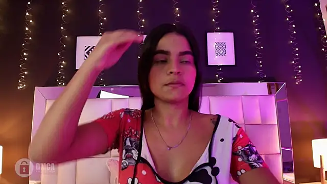 liana allen online show from November 19, 2025, 2:28 pm