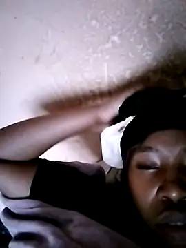 Queenpussywet123 online show from November 20, 2025, 4:02 am