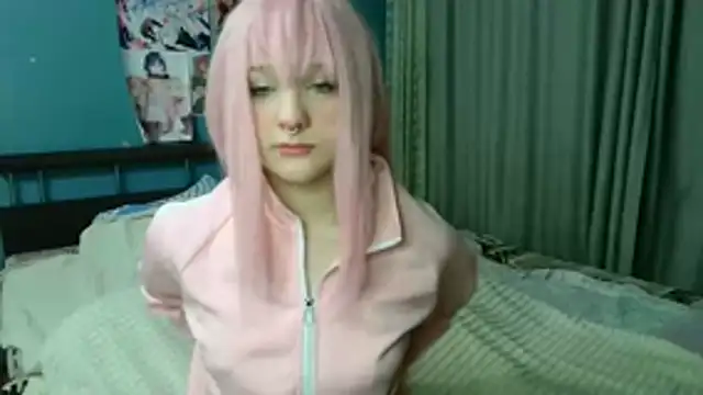 cutie kitten42 online show from November 24, 2025, 3:45 pm