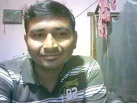 handsome12345  online show from January 13, 2026, 2:04 am