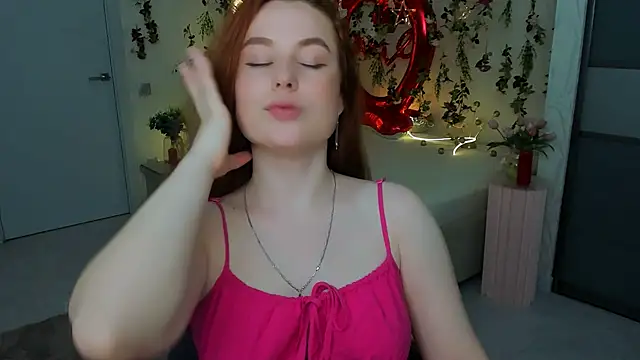 Snapshot of AirySilhouette chatting on February 20, 2026, 10:06 am AirySilhouette online show from February 20, 2026, 10:06 am