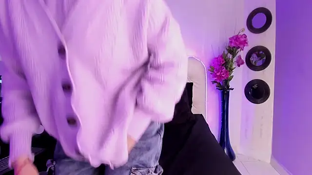 CoralAndOcean  online show from November 29, 2025, 12:27 pm