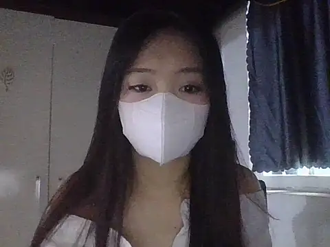 Snapshot of Anamis18 chatting on December 21, 2025, 9:55 am Anamis18 online show from December 21, 2025, 9:55 am