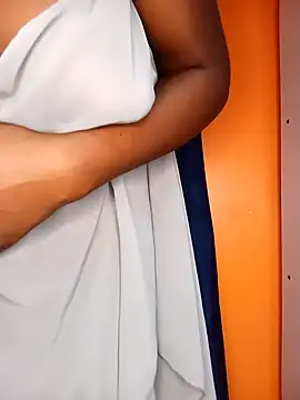 AngelaGraceY online show from January 11, 2026, 4:30 am