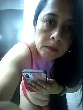 danielita1414 online show from January 9, 2026, 10:11 am