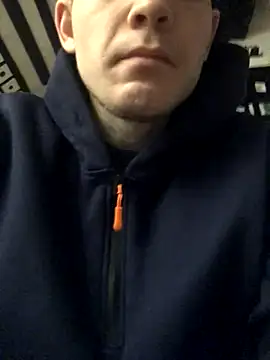 Spielzeugtwink online show from December 14, 2025, 11:38 am