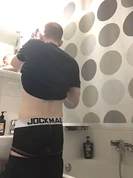 Spielzeugtwink online show from April 2, 2026, 10:16 pm