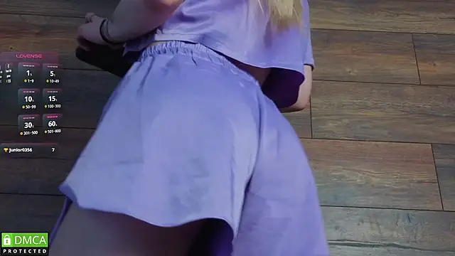 EmilieLong online show from February 17, 2026, 5:27 am