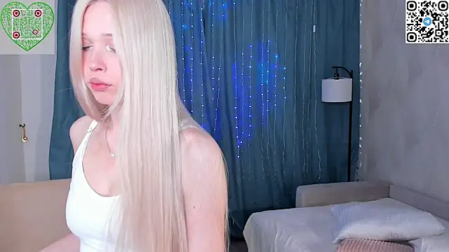 CherrylHolme online show from February 27, 2026, 7:57 pm