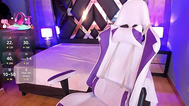 Snapshot of Kittyy_Bigboobs chatting on November 19, 2025, 7:14 pm Kittyy Bigboobs online show from November 19, 2025, 7:14 pm