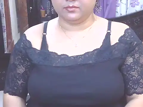 Snapshot of Natasha_pihu chatting on June 4, 2026, 5:06 pm Natasha pihu online show from June 4, 2026, 5:06 pm