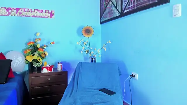 royer 77 online show from November 19, 2025, 8:31 pm