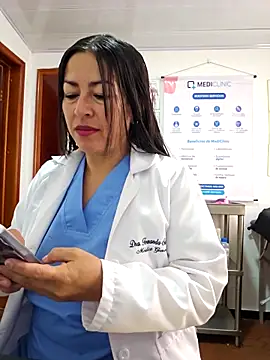 Snapshot of JustSamantha_ chatting on January 19, 2026, 2:21 pm JustSamantha online show from January 19, 2026, 2:21 pm