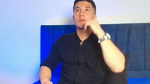 Ethan-Connor online show from November 26, 2025, 8:09 pm