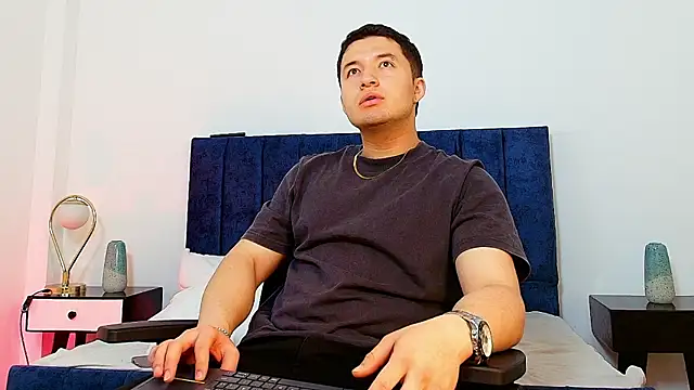 Ethan-Connor online show from January 10, 2026, 12:33 pm