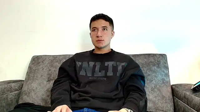 Ethan-Connor online show from November 30, 2025, 8:31 pm