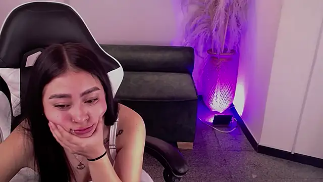 vallolett online show from November 20, 2025, 6:19 pm