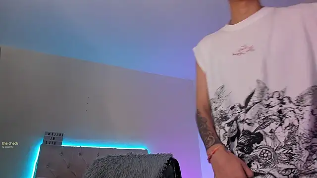 stanandrose  online show from March 18, 2026, 5:43 am