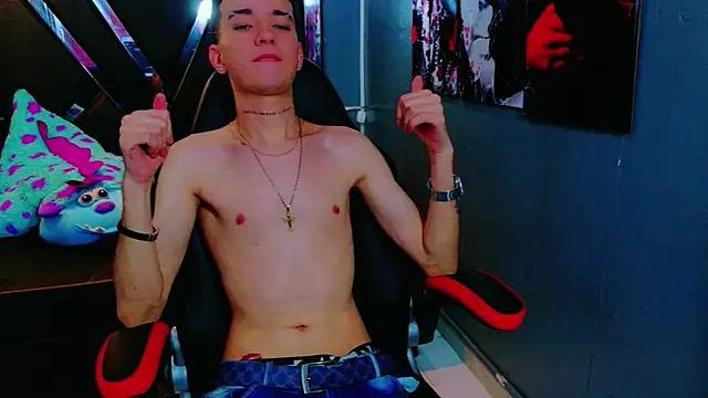 ErosWildBoy online show from December 4, 2025, 9:14 pm