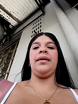 Layla-daring online show from March 2, 2026, 8:05 pm