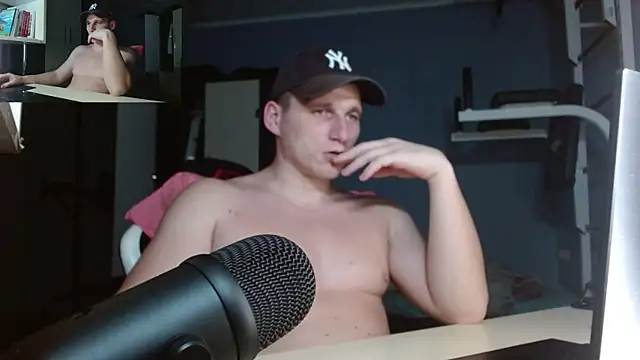 Poliglotjoe1 online show from December 19, 2025, 12:47 am