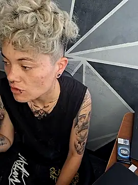 Snapshot of megan_NL chatting on February 7, 2026, 1:30 pm megan NL online show from February 7, 2026, 1:30 pm