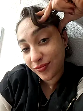 NegroJari online show from December 2, 2025, 11:28 pm