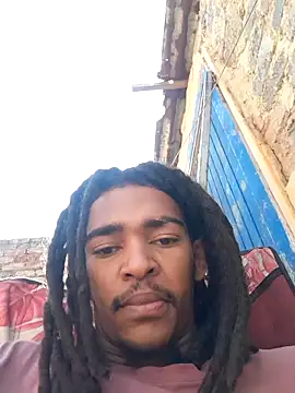 Eezxxx online show from March 19, 2026, 1:11 pm