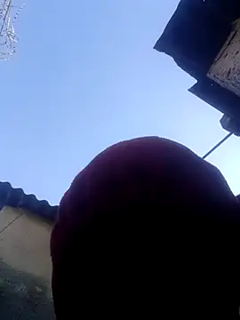 Eezxxx online show from February 4, 2026, 5:02 am