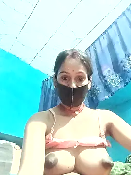 Nandani-758 online show from April 14, 2026, 11:10 pm