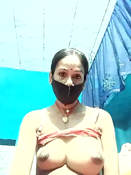 Nandani-758 online show from July 5, 2026, 11:22 pm