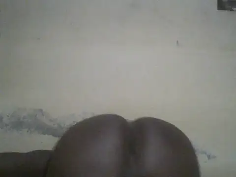 UsTwo  online show from November 29, 2025, 5:35 pm