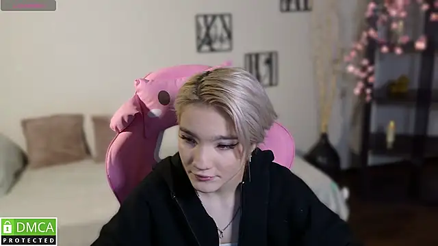 Snapshot of Megan_Lora chatting on November 24, 2025, 2:55 am Megan Lora online show from November 24, 2025, 2:55 am