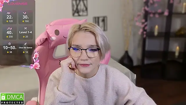 Snapshot of Megan_Lora chatting on November 22, 2025, 1:15 am Megan Lora online show from November 22, 2025, 1:15 am