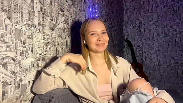 Snapshot of SophieLorein chatting on November 29, 2025, 9:09 am SophieLorein online show from November 29, 2025, 9:09 am