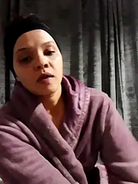 Snapshot of Cadence28 chatting on November 27, 2025, 6:08 pm Cadence28 online show from November 27, 2025, 6:08 pm