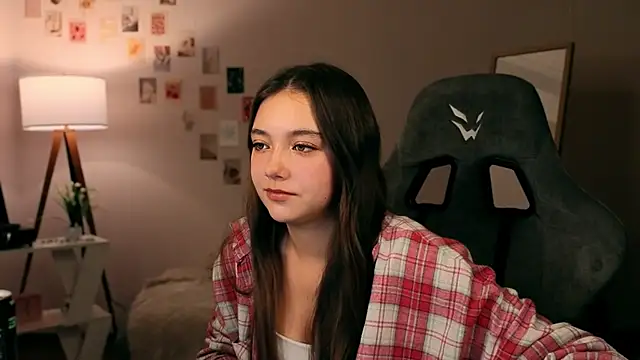 Vexorine online show from November 24, 2025, 7:58 pm